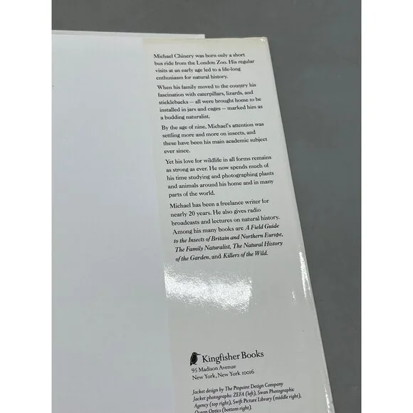 the Kingfisher Illustrated encyclopedia of animals hardcover book English READ - Picture 6 of 6